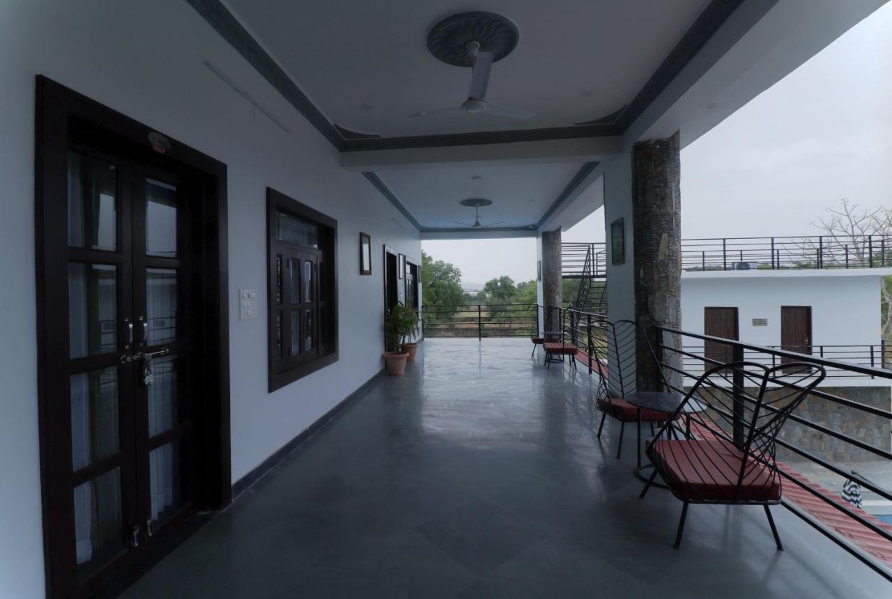 Keshav Resort Udaipur Exterior foto